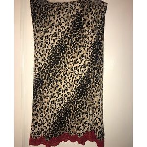 Leopard print straight skirt with red lace